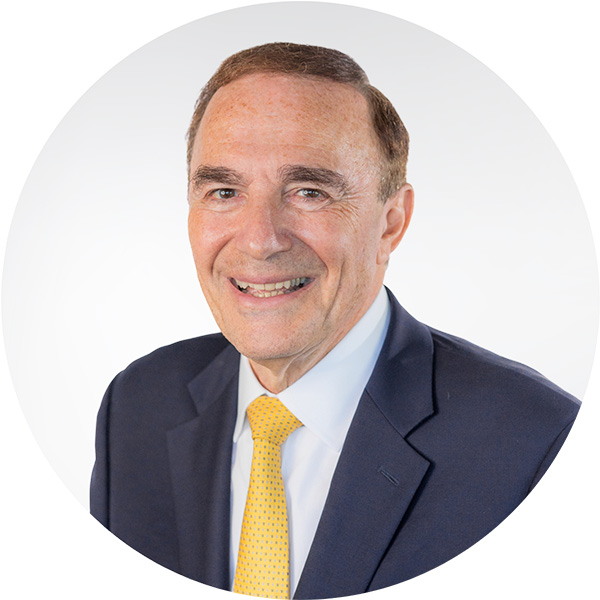 Calvin Roberts headshot